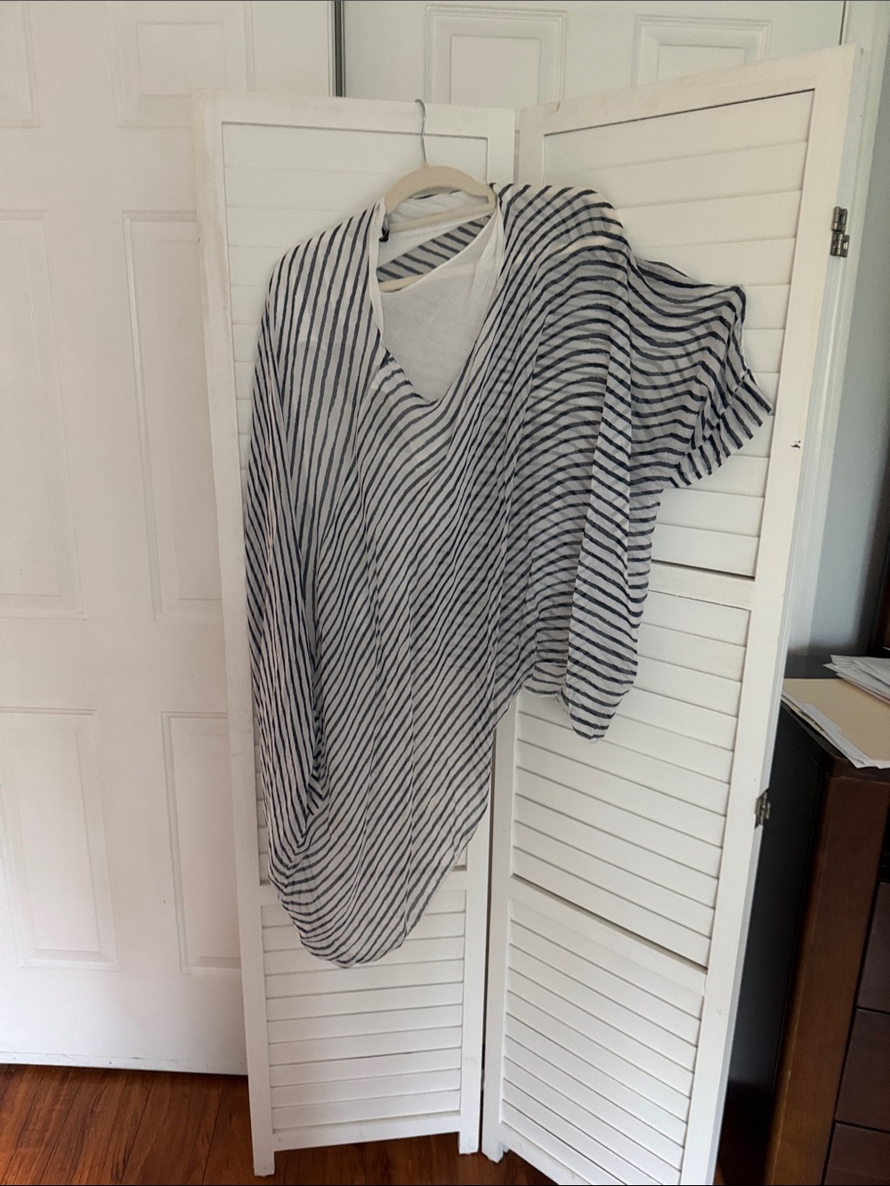 Saks Fifth Avenue Black Label White and Black Striped V-Neck Tunic
